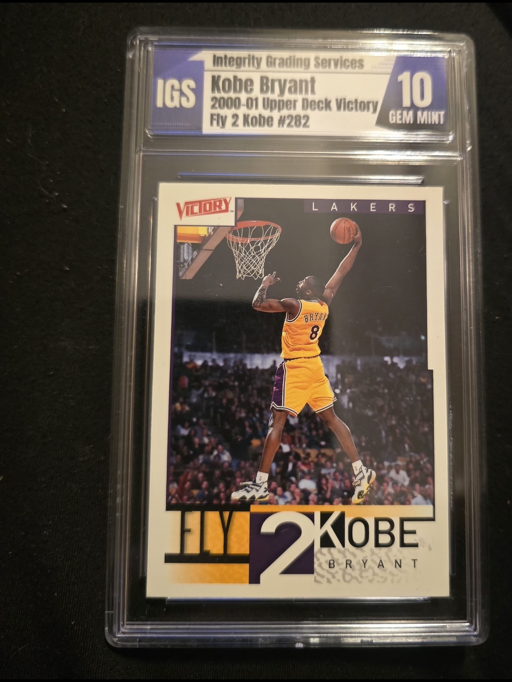 GEM MINT 2 Fly 2 Kobe Bryant 2000-01 Upper Deck Victory #202